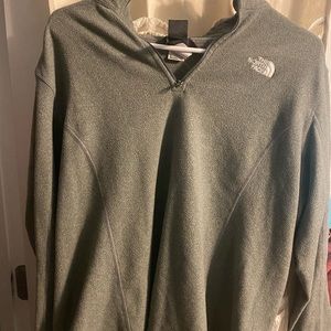 North face pullover